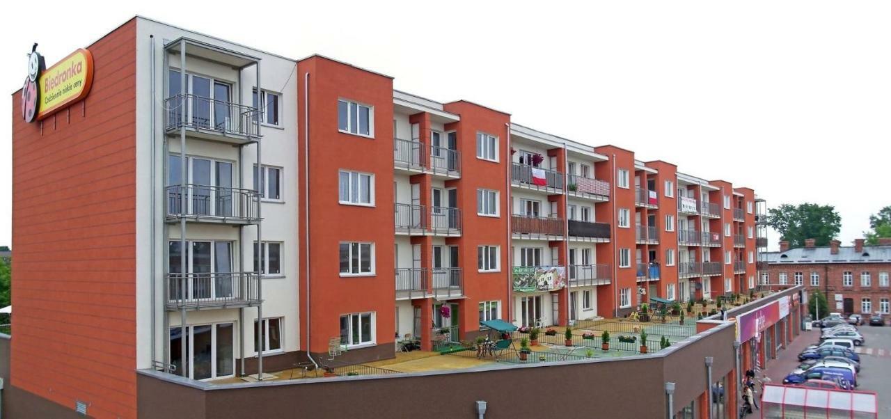 2-Room Apartment นอวือ ดวูร์ มาซอเวียซกี ภายนอก รูปภาพ