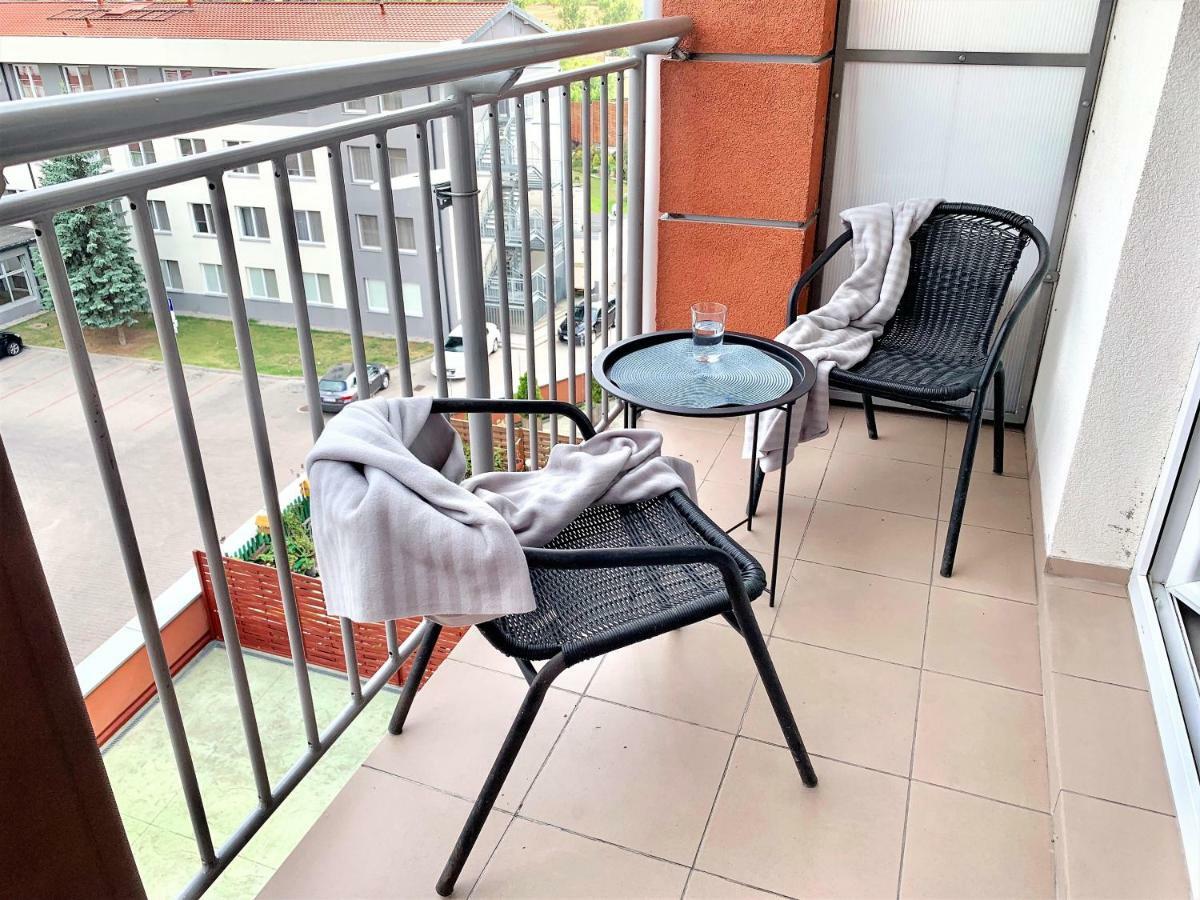 2-Room Apartment นอวือ ดวูร์ มาซอเวียซกี ภายนอก รูปภาพ