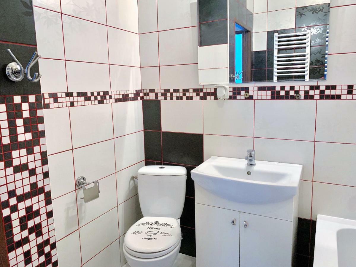 2-Room Apartment นอวือ ดวูร์ มาซอเวียซกี ภายนอก รูปภาพ